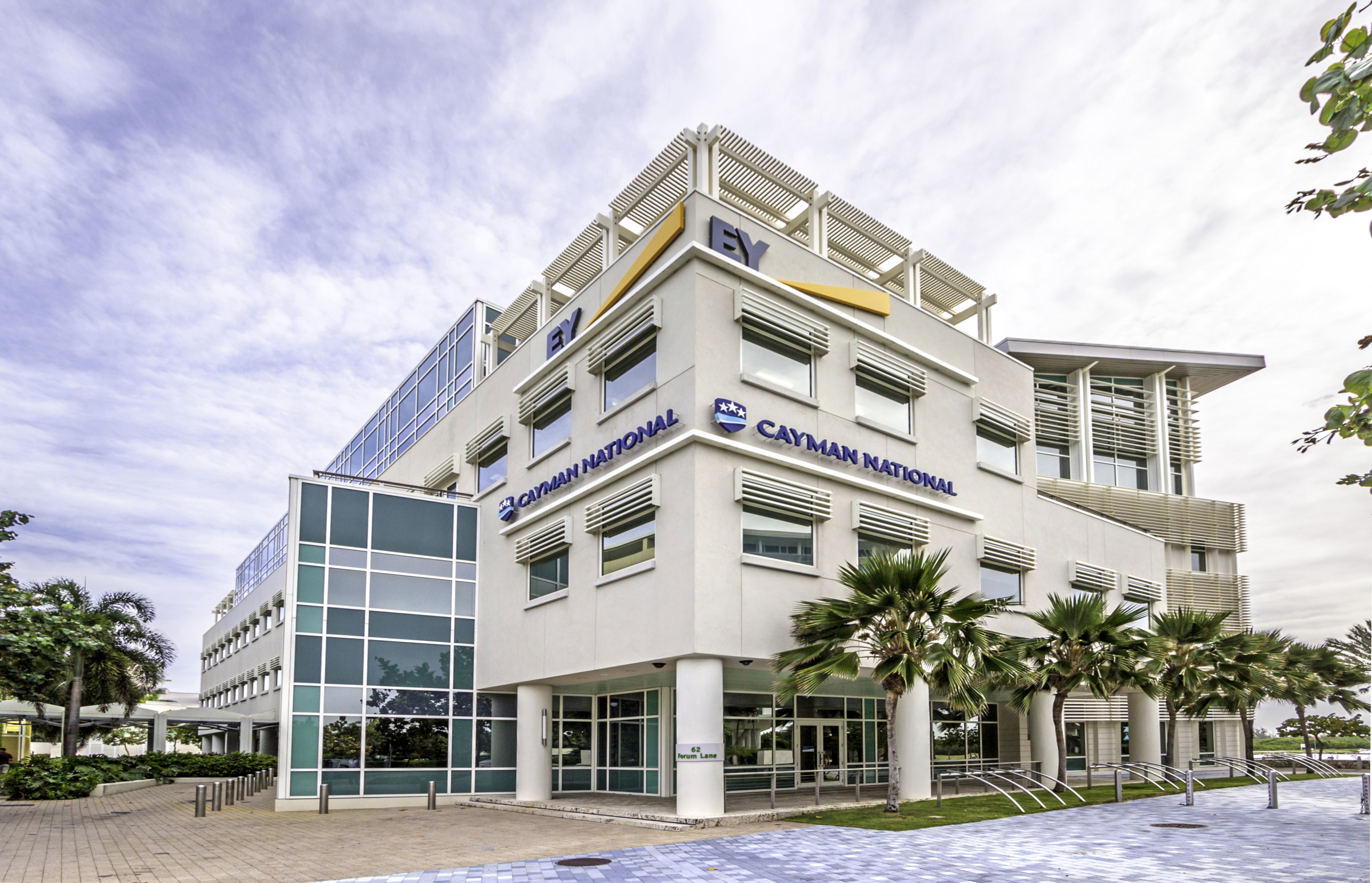 18 forum lane